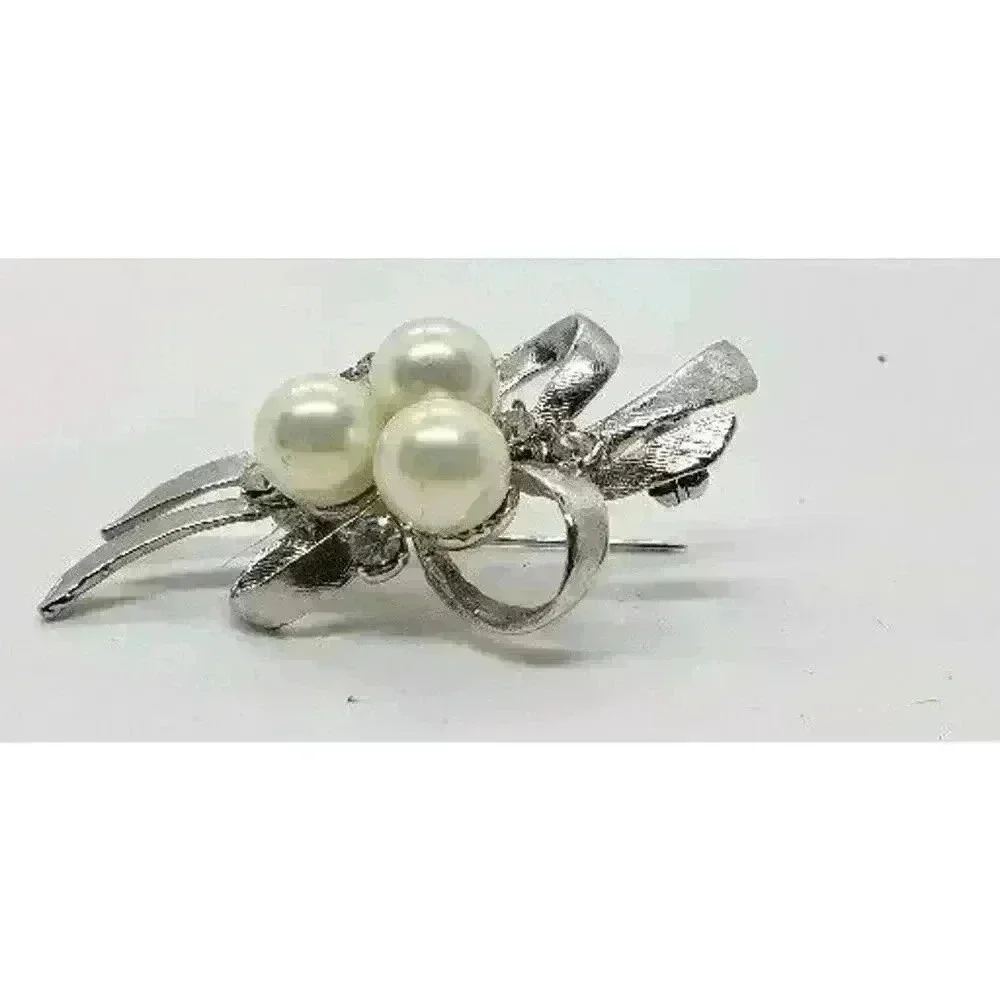 Vintage Brooch Faux Pearl Cluster & Rhinestone Ribbon & Bow Silver